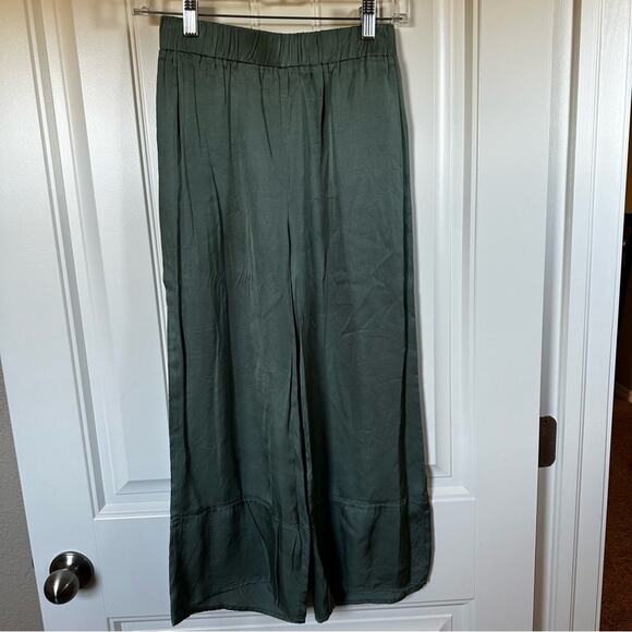 ASOS women’s pants size 4 green capris - Picture 2 of 8